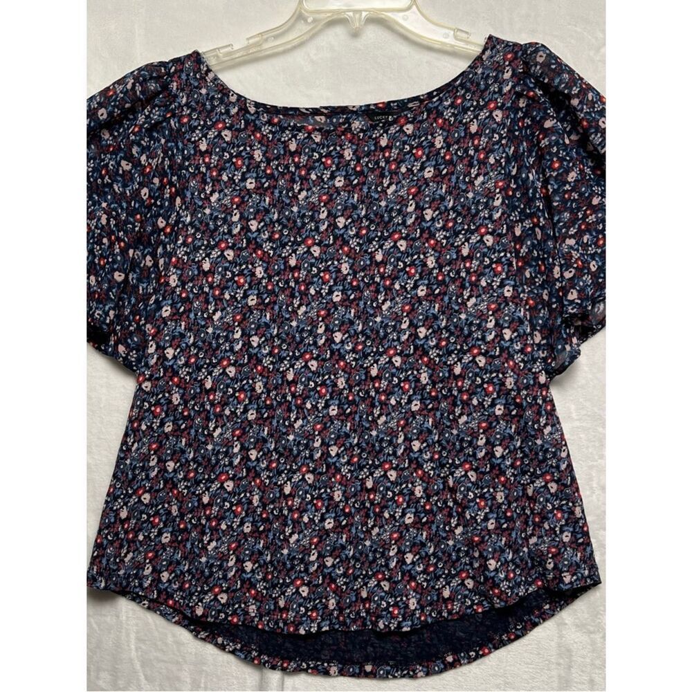 Lucky Brand Blouse Womens Size M Navy Blue Pink Floral Flutter Sleeve Boho